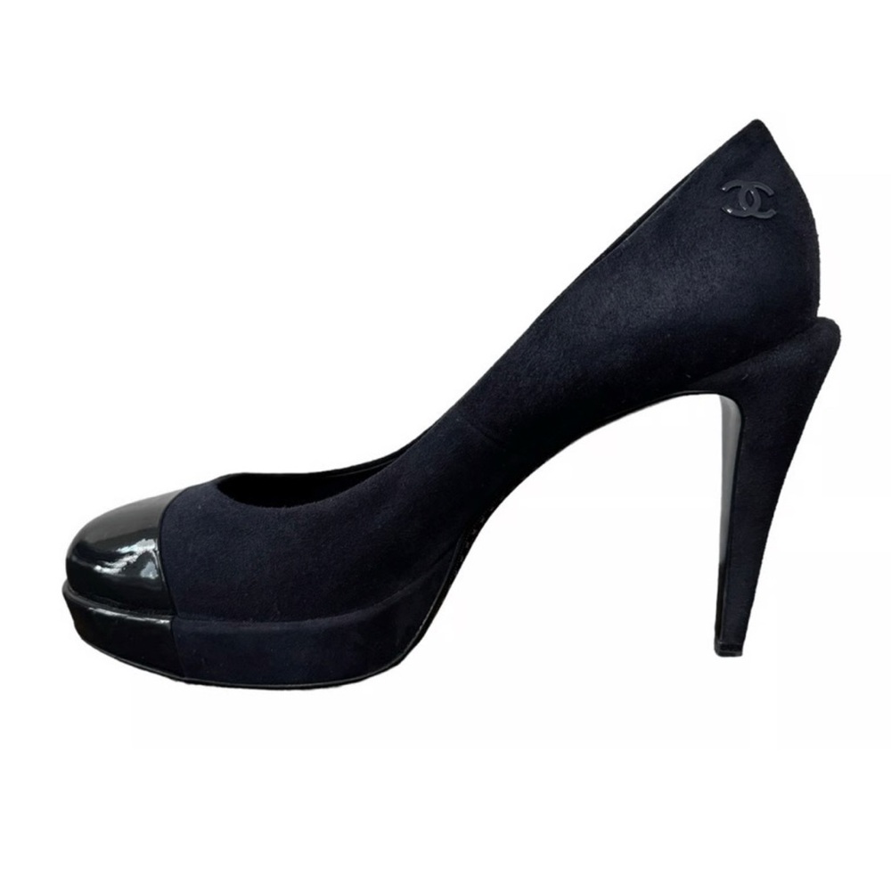 CHANEL Black Suede and Patent Leather Heels